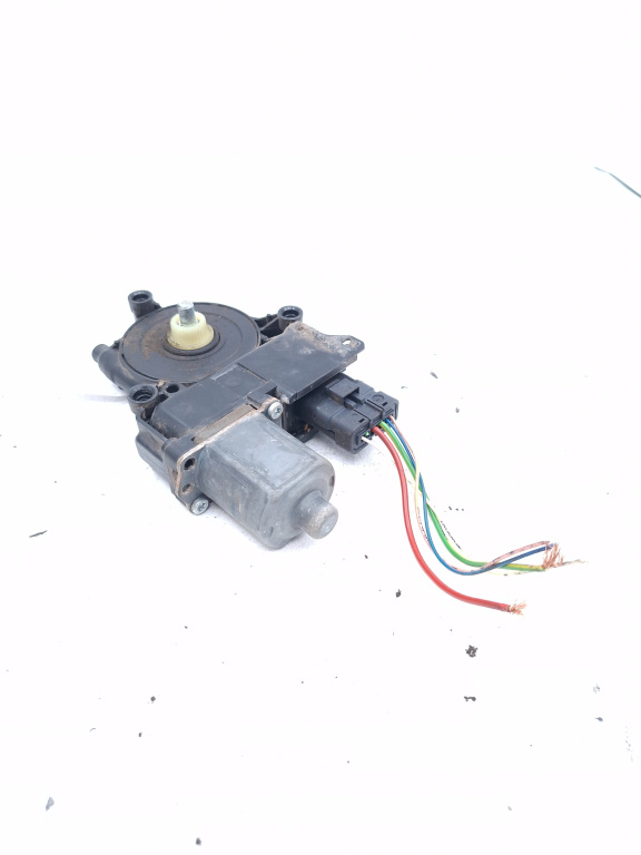 Motoras Macara Dreapta Spate Peugeot 508 2010-2023 0130822568 , 0 130 822 568 , 9688808380, 96 888 083 80 Bosch