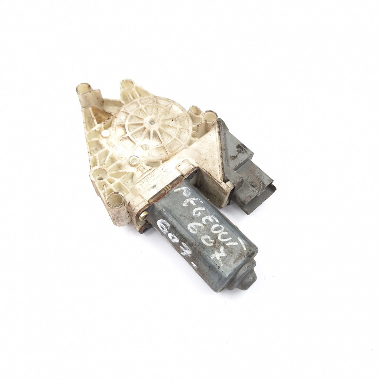 Motoras Macara Dreapta,spate Peugeot 607 (9D, 9U) 1999 - 2010 9632243180, 102380103, A02379100, 0536005702