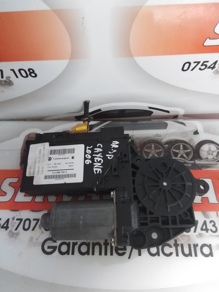 Motoras macara dreapta spate Porsche Cayenne (2002-2009) [7L] 3.0 Motorina 2006, 7L0959794A