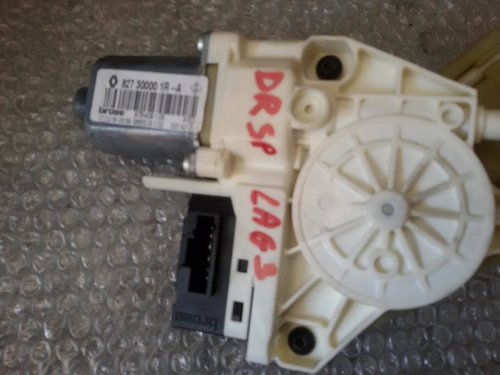Motoras macara dreapta spate renault laguna 3 827300001r