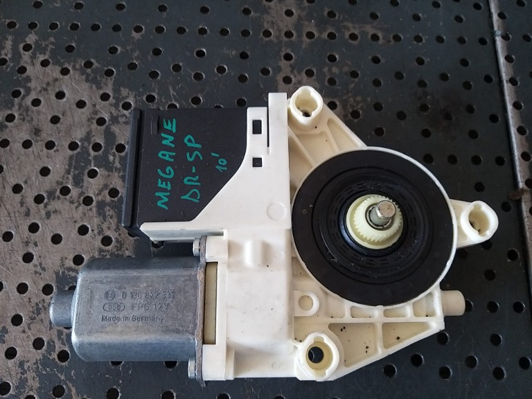 Motoras macara dreapta spate renault megane 3 0130822331 827300003r 966363101 916829100