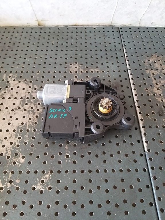 Motoras macara dreapta spate renault scenic 3 0130822516 827303178r 915947200 916836200
