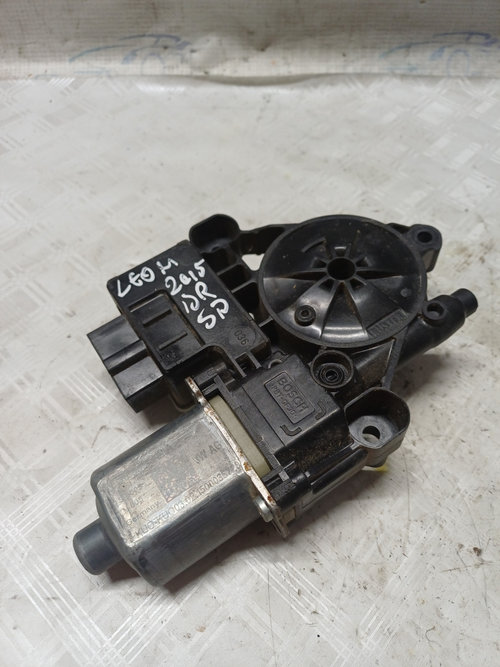 Motoras macara dreapta spate Seat Leon - Motorina 2015, 5Q0959812A