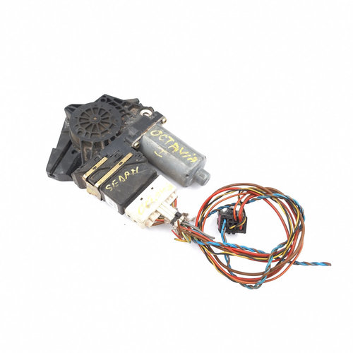 Motoras Macara Dreapta Spate Skoda Octavia 1 (1U) 1996-2010 0130821732, 104420301, 05074295 Brose, B...