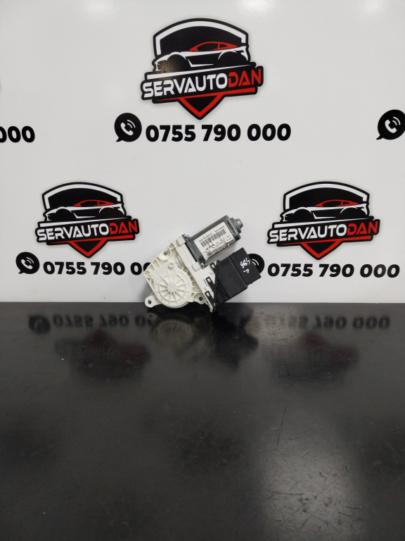 Motoras macara dreapta spate Skoda Octavia (1996-2010) 2.0 Motorina 2007, 1K0959704J / 1K0959794
