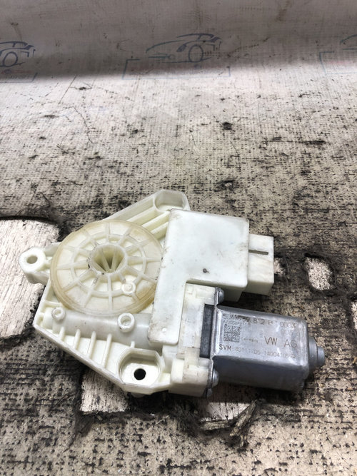 Motoras macara dreapta spate Skoda RAPID 2012, 5JA959812H