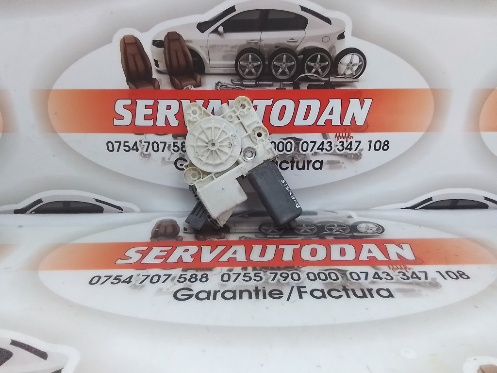 Motoras macara dreapta spate Toyota Avensis (2003-2008) T25 2.0 Motorina 2005, 69830-05100