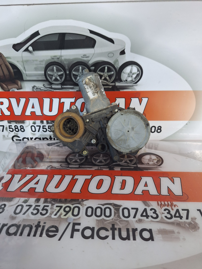 Motoras macara dreapta spate Toyota Corolla (2001-2007) 2.2 Motorina 2005