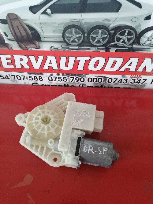 Motoras macara dreapta spate Volkswagen Passat B8 (2014-2019) 2.0 Motorina 2017, 5Q4959811E / COMBI