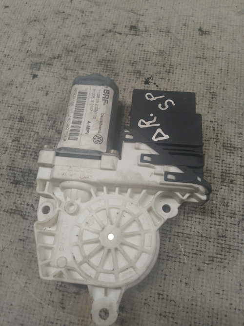 Motoras macara dreapta spate Volkswagen Touran 2007, 1K0959704B