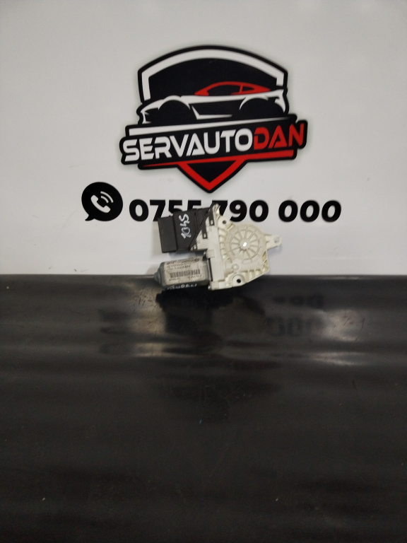 Motoras macara dreapta spate Volkswagen Touran (2003-2006) 1.9 Motorina 2004, 1K0959704E