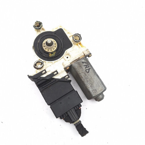 Motoras Macara Dreapta,spate VW BORA (1J) 1998 - 2005 0536006002, 1J4959811C, 101389101, 7746002302,...