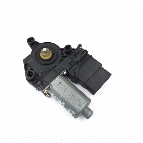 Motoras Macara Dreapta,spate VW GOLF 4 1997 - 2004 0130821766, 102238XXX, 105407301, 05074285, 13020...