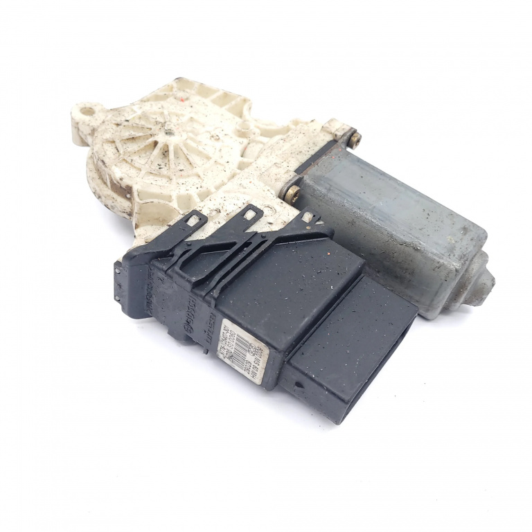 Motoras Macara Dreapta,spate VW GOLF 4 1997 - 2004 9776105407301, F005S00060, 29029906, HW09SW0009