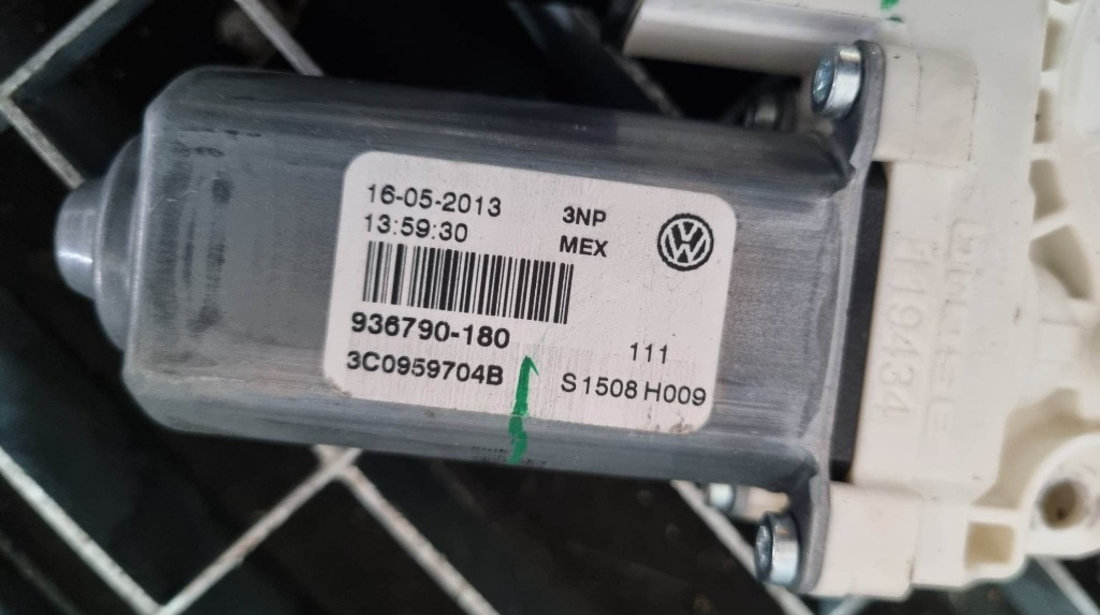 Motoras macara dreapta spate VW Golf 6 cod piesa : 3c0959704b