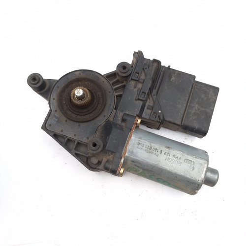Motoras Macara Dreapta,spate VW PASSAT B5, B5.5 1996 - 2005 0130821696, 105407301, 05074285, HW09S00...
