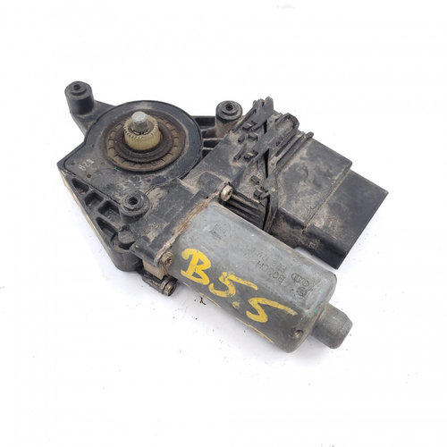 Motoras Macara Dreapta,spate VW PASSAT B5, B5.5 1996 - 2005 101438203, 05076625, 260600, 151447