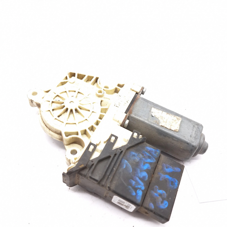Motoras Macara Dreapta,spate VW PASSAT B6 2005 - 2010 993425200, 05074687, 997755102, 997755102 , 7746005902, 0536006001, 05095420, 119434, 230224, S24XX150705