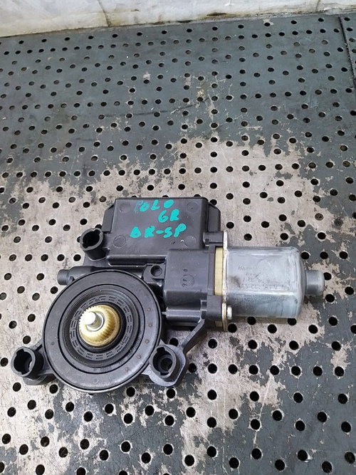 Motoras macara dreapta spate vw polo 6r 0130822533 6r0959812f