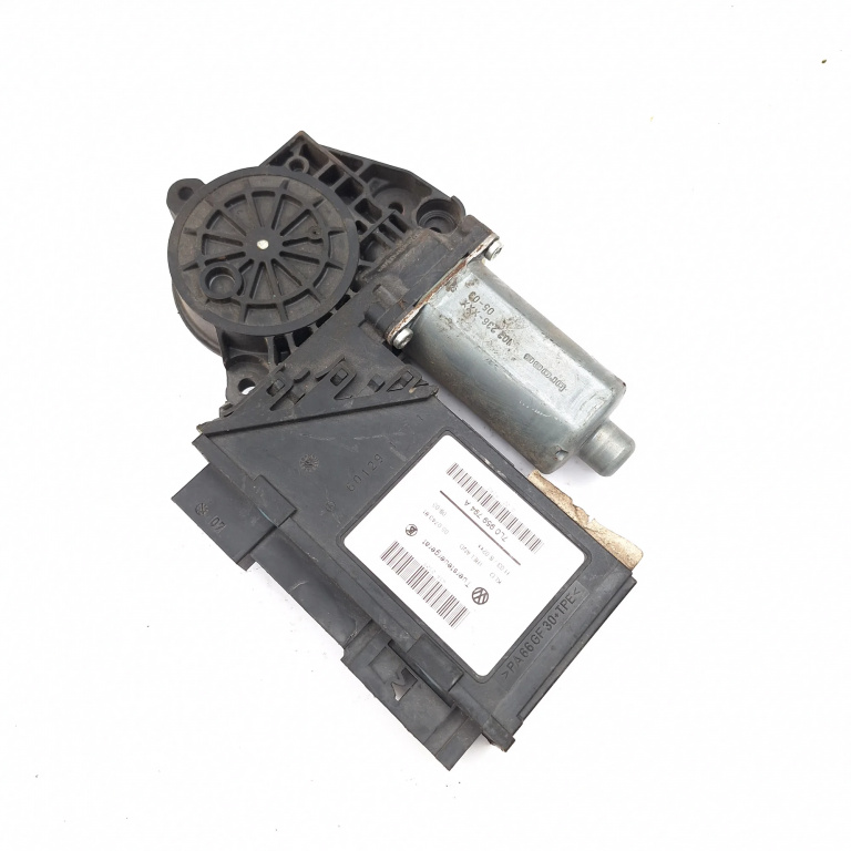 Motoras Macara Dreapta,spate VW TOUAREG (7L) 2002 - 2010 7L0959794A, 0130821764, 43810302, 05074381, 2100115282, 102236XXX
