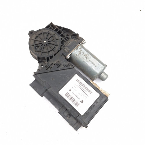 Motoras Macara Dreapta,spate VW TOUAREG (7L) 2002 - 2010 7L0959794A, 0130821764, 43810302, 05074381,...