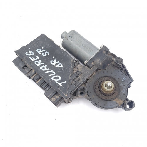 Motoras Macara Dreapta,spate VW TOUAREG (7L) 2002 - 2010 3D0959794E, 43860302, 05074386, 0130821264,...