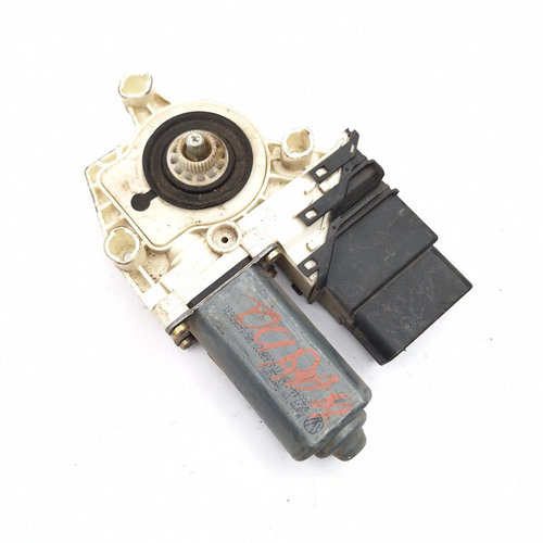 Motoras Macara Dreapta,spate VW TOURAN (1T) 2003 - 2010 05074685, 0536006001, 996644100, 7746002305,...