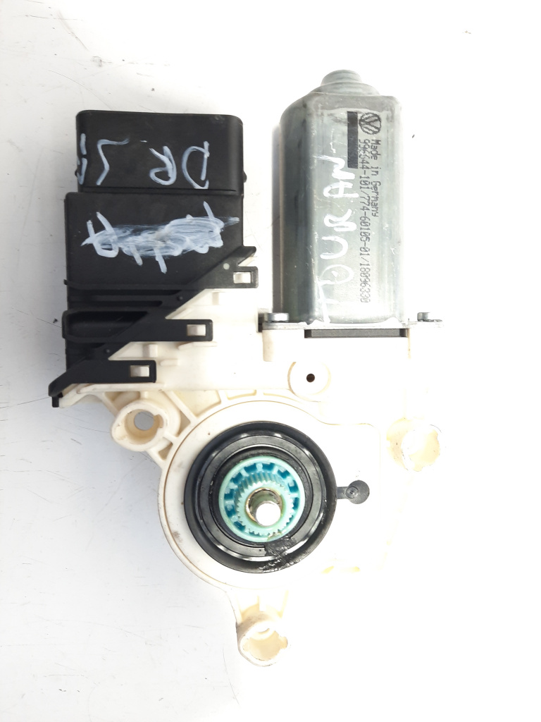 Motoras macara dreapta spate, Vw Touran (1T1, 1T2) (id:488318)