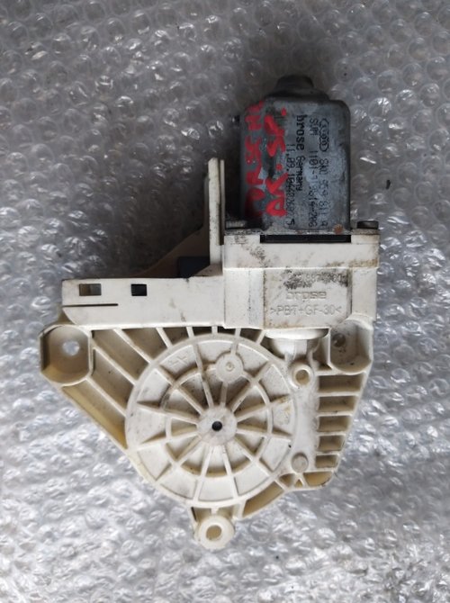 Motoras macara drepta spate porsche cayenne 92a 8k0959811a