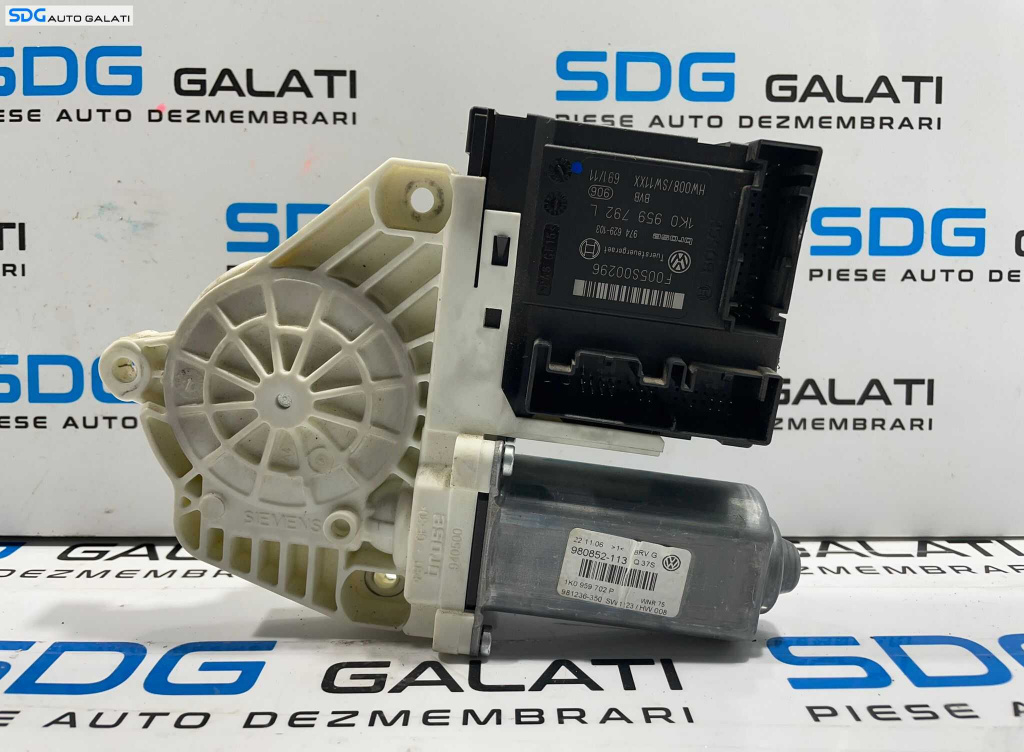 Motoras Macara Electrica de pe Usa Portiera Dreapta Fata Volkswagen Passat CC 2008 - 2012 Cod 1K0959792L 1K0959702P [L4291]