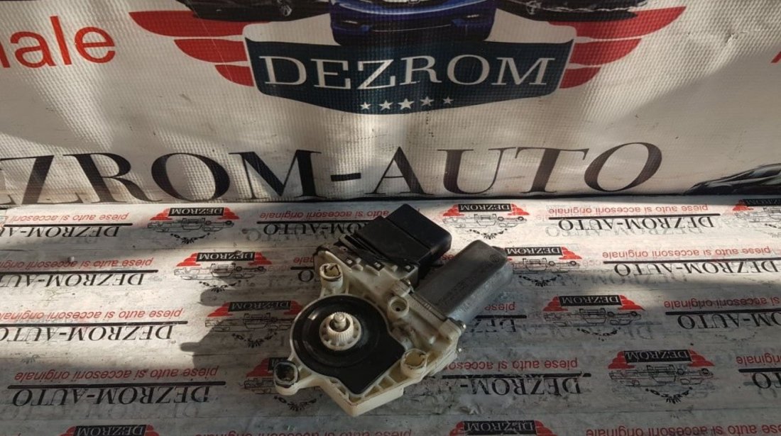 Motoras macara electrica dreapta spate VW Bora cod piesa : 1J4959812C