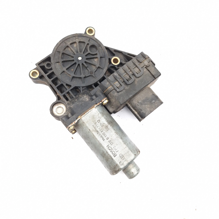 Motoras Macara Ford Mondeo Mk 3 2000-2007 Spate Stanga 0130821773, 27000109, 944012707, 0 130 821 773 Bosch