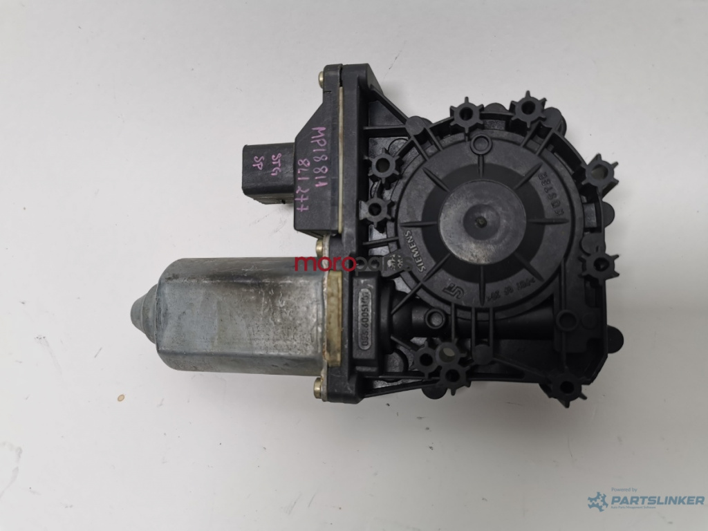 Motoras macara geam AUDI A3 (8L1) [ 1996 - 2006 ] 1.6 (AVU, BFQ) 75KW|102HP VAG OEM 8L4959802A