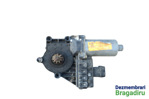Motoras macara geam dreapta Cod: 90521882 90521882 Opel Astra G [1998 - 2009] Hatchback 3-usi 1.7 DT...