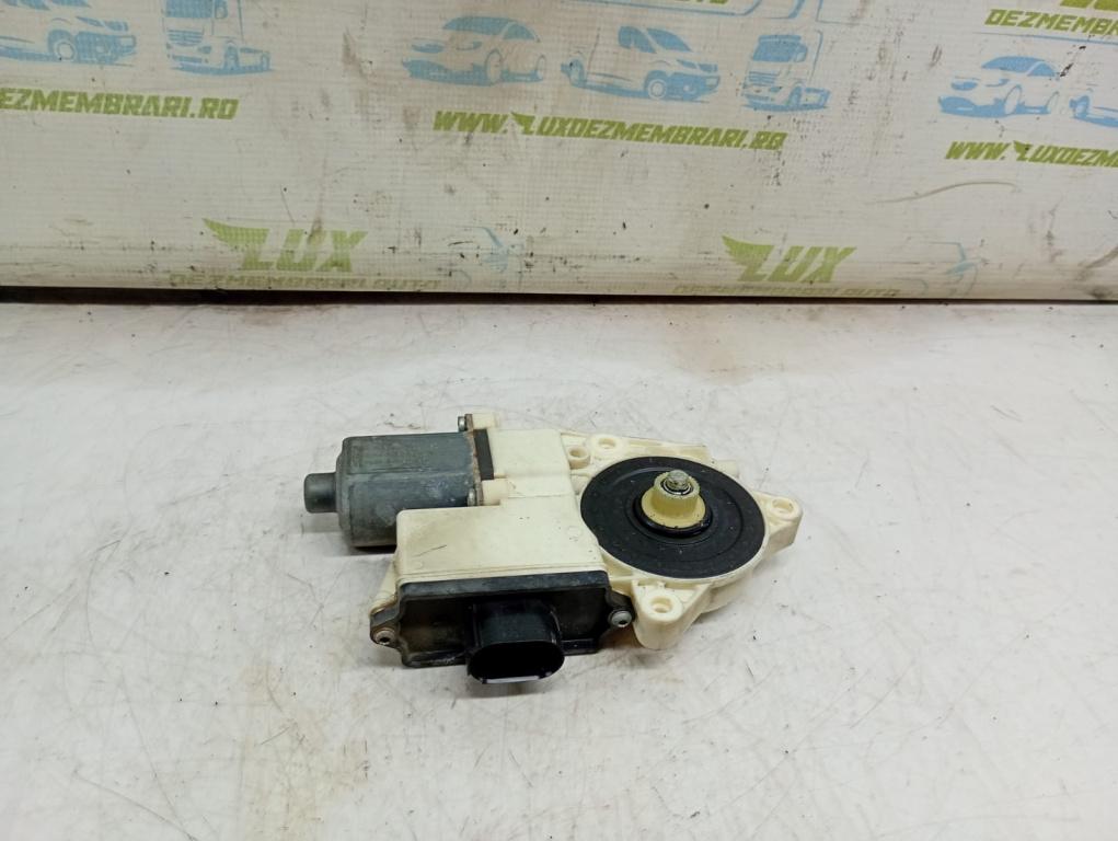 Motoras macara geam dreapta fata 0130822222 BMW X3 E83 [facelift] [2006 - 2010] 2.0 N47D20C
