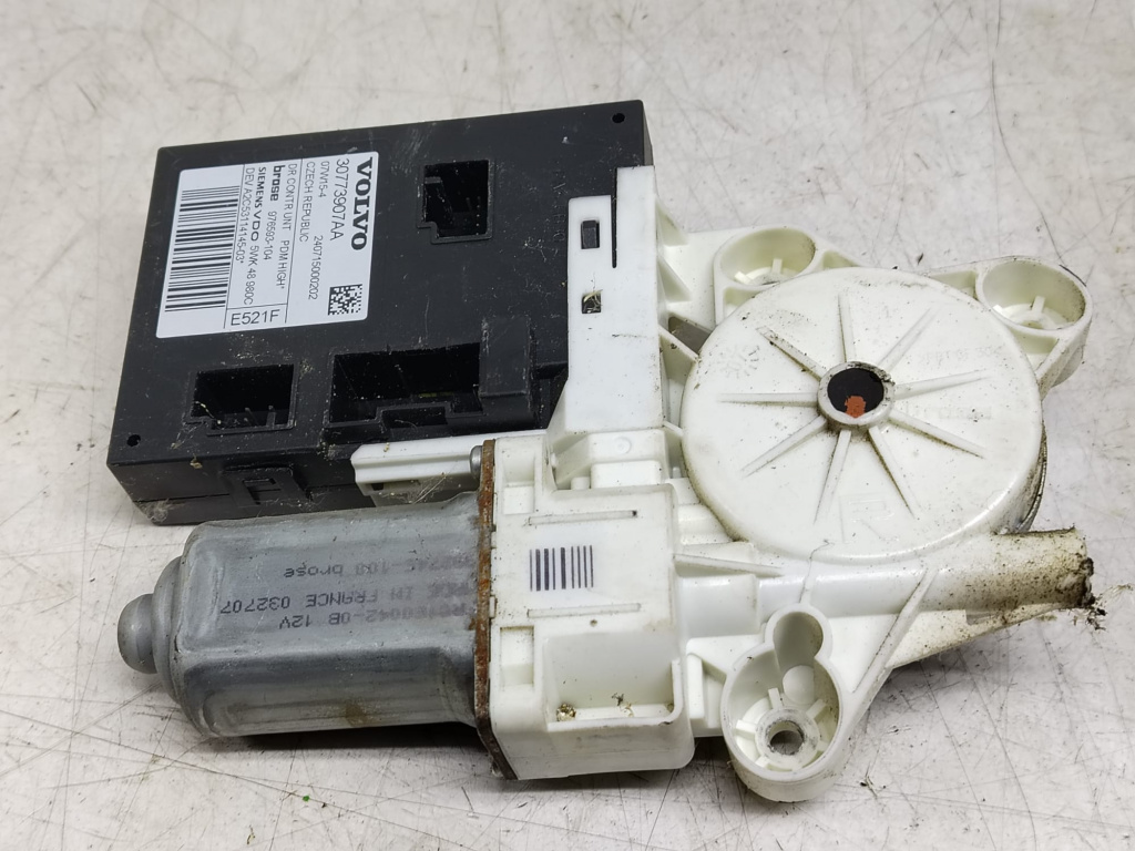 Motoras macara geam dreapta fata 30773907aa Volvo V50 [2003 - 2011]