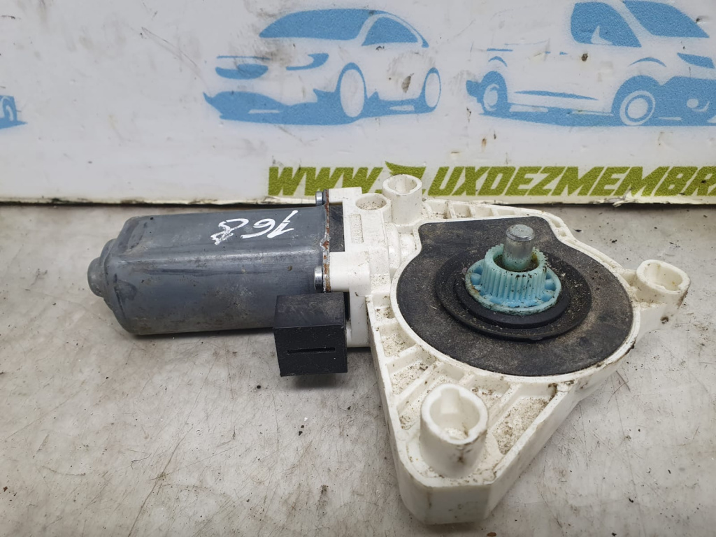 Motoras macara geam dreapta fata 5q4959802b Audi Q5 2 (FYB) [2016 - 2020]