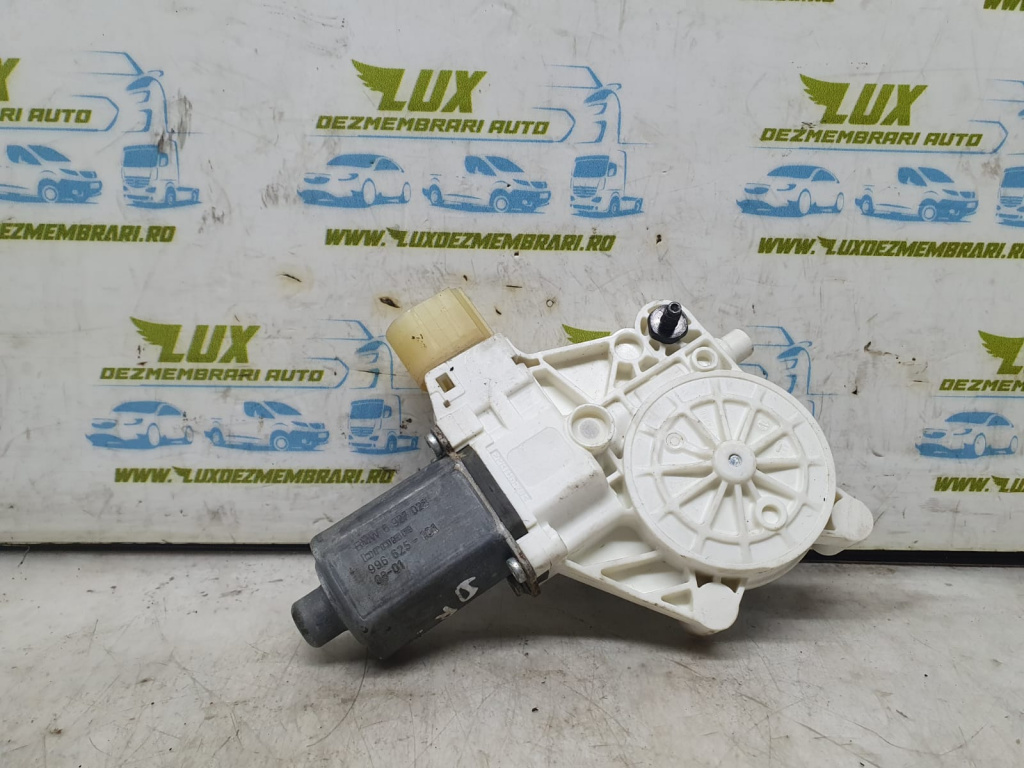 Motoras macara geam dreapta fata 6927028 BMW Seria 3 E91 [facelift] [2008 - 2013] 2.0 d N47D20A