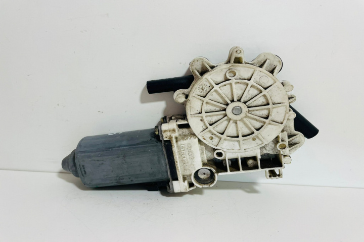 Motoras macara geam dreapta fata 6N4959801 Land Rover Freelander [1998 - 2006]
