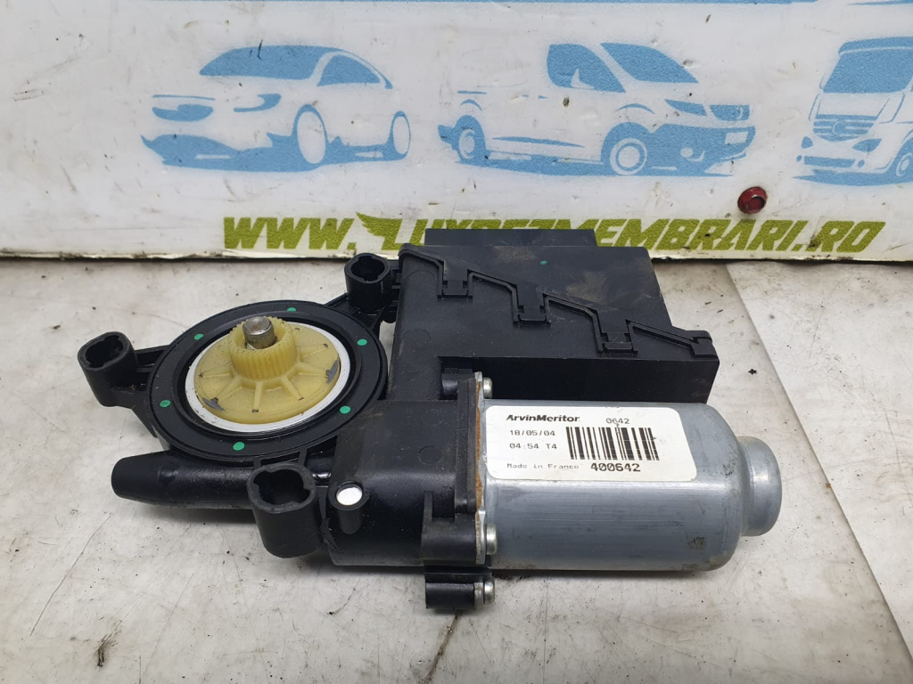 Motoras macara geam dreapta fata 6q2959801a Volkswagen VW Polo 4 9N [2001 - 2005]