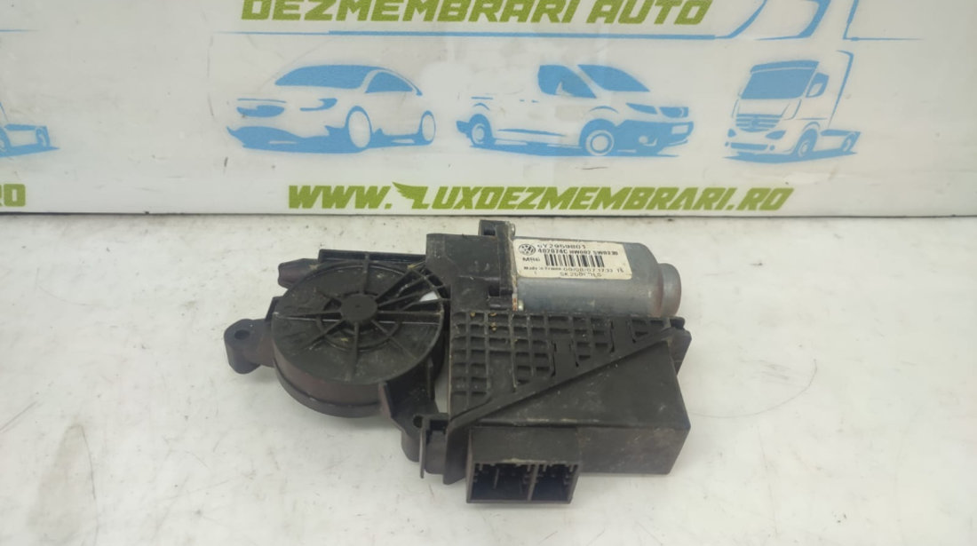 Motoras macara geam dreapta fata 6y295801 Skoda Fabia 6Y [facelift] [2004 - 2007]