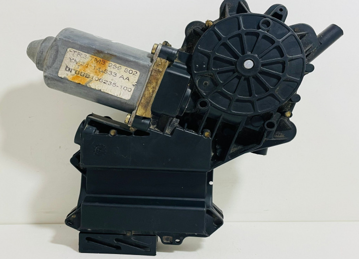 Motoras macara geam dreapta fata 7M39598