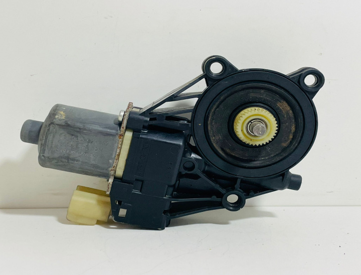 Motoras macara geam dreapta fata 8A6114553A Ford Fiesta 6 [2008 - 2013]