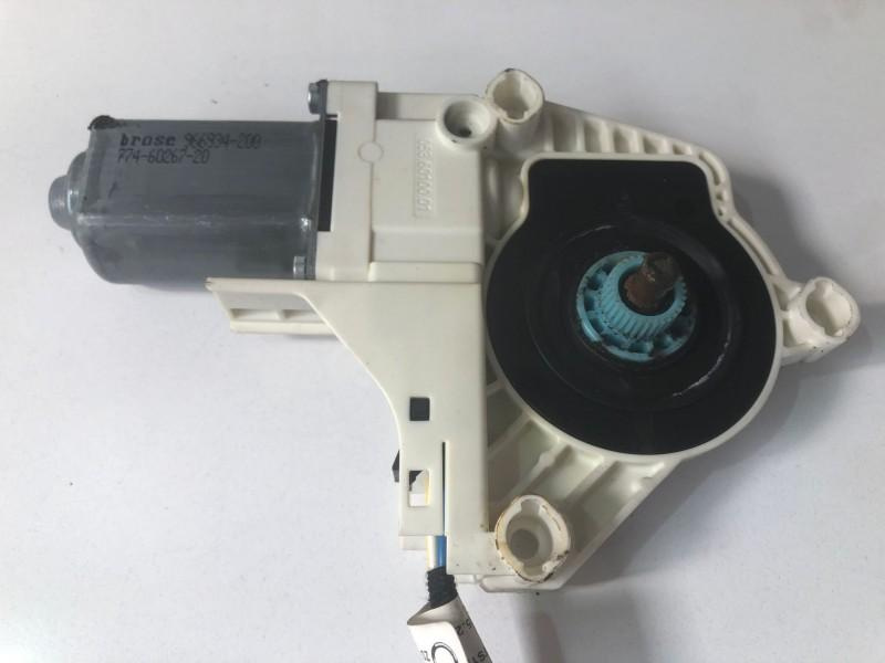 Motoras macara geam dreapta fata 8k0959802a Audi A4 B8/8K [2007 - 2011]