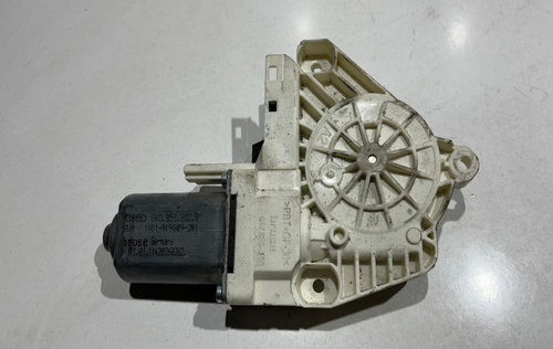 Motoras macara geam dreapta fata 8K0959802B Audi A6 4F/C6 [2004 - 2008]