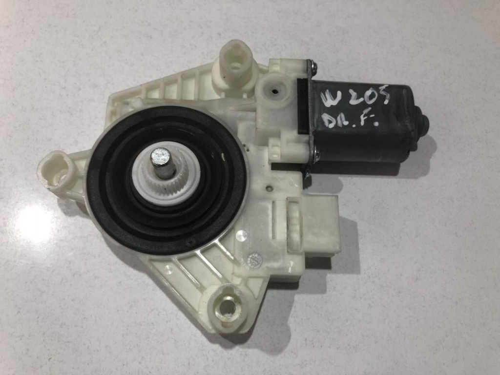 Motoras macara geam dreapta fata a2059060113 Mercedes-Benz C-Class W205/S205/C205 [2014 - 2018]