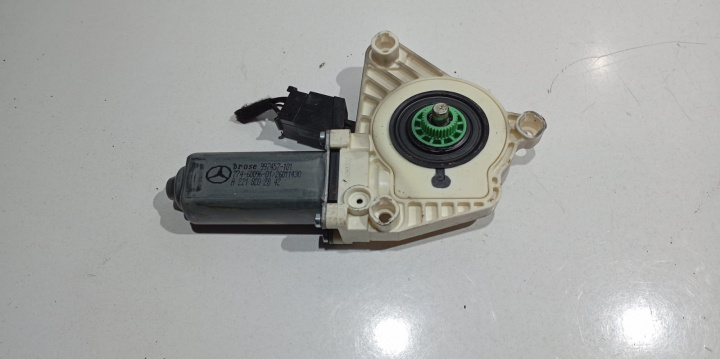 Motoras macara geam dreapta fata A2218202842 Mercedes-Benz S-Class W221 [2005 - 2009]