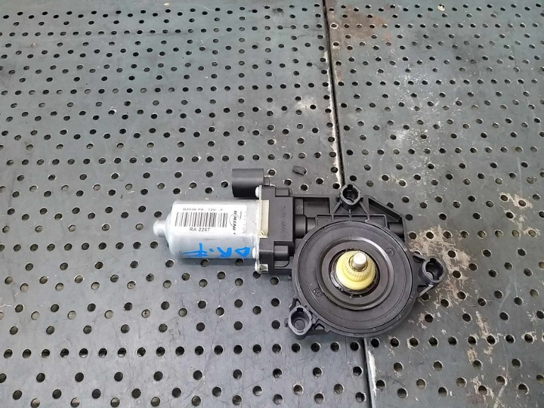 Motoras macara geam dreapta fata alfa romeo 159 939 d2936p8