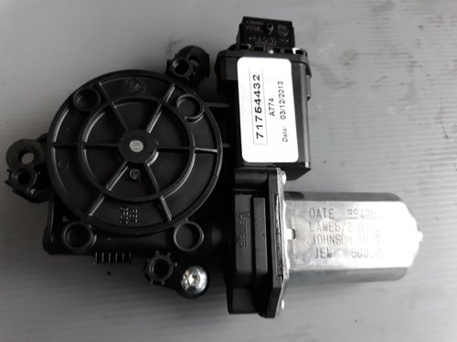 Motoras macara geam dreapta fata alfa romeo giulietta 71754432