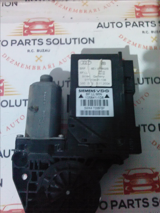 Motoras macara geam dreapta fata AUDI A4 B7 an fabr.2007